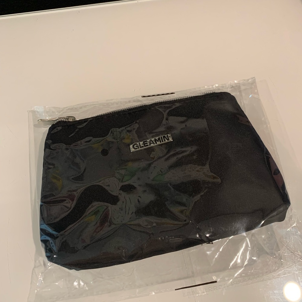 Gleamin Black Cosmetic Pouch Travel Size NEW